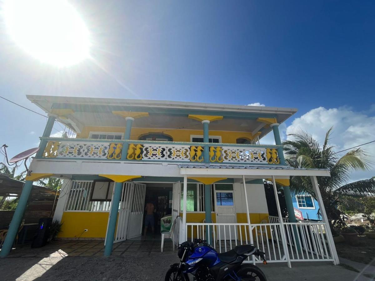 Posada Buena Vista Al Mar South West Bay Exterior foto